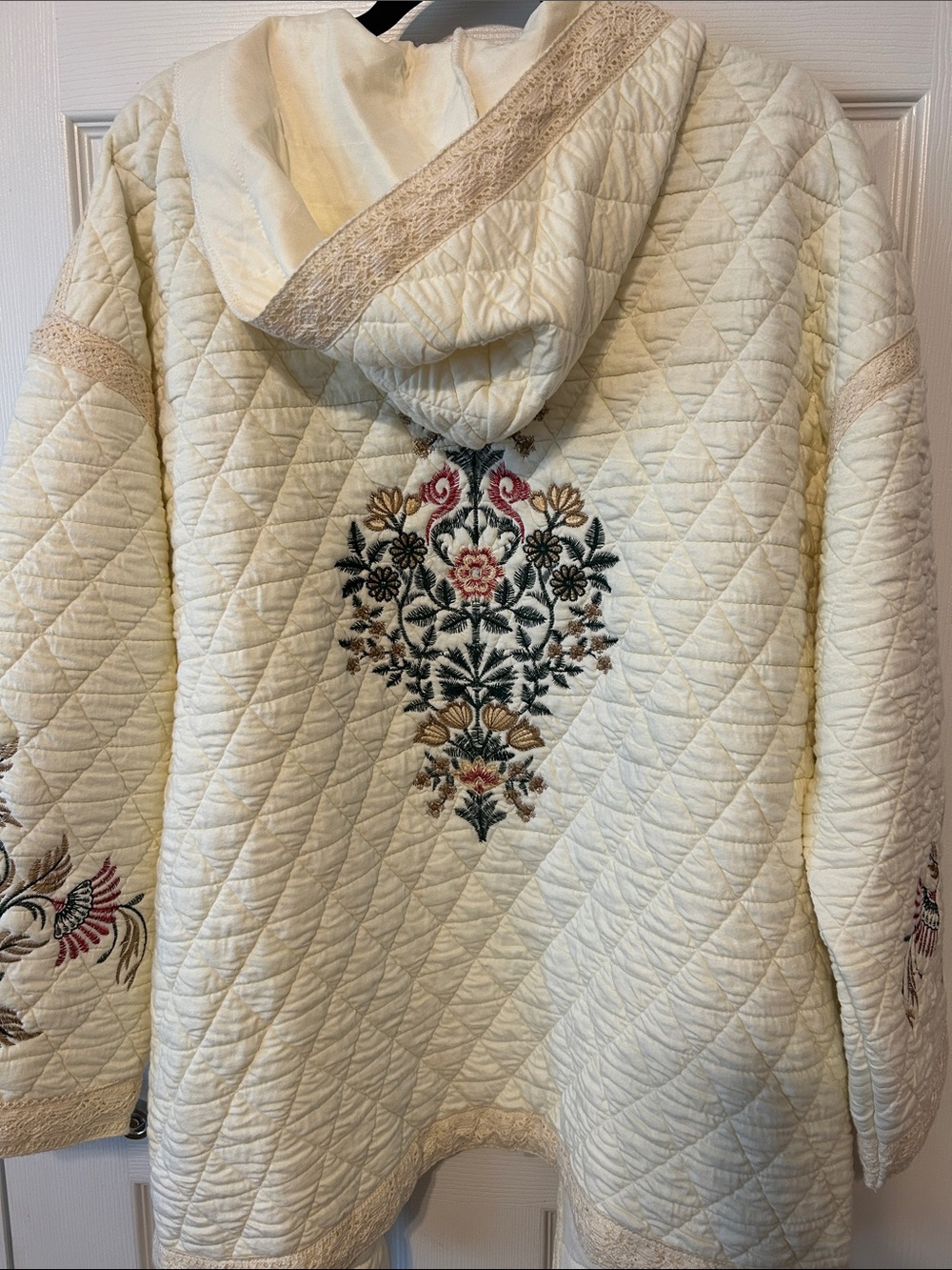 POL Cream Crochet Floral Embroidery Hooded Jacket Detail - Picture 6 of 7